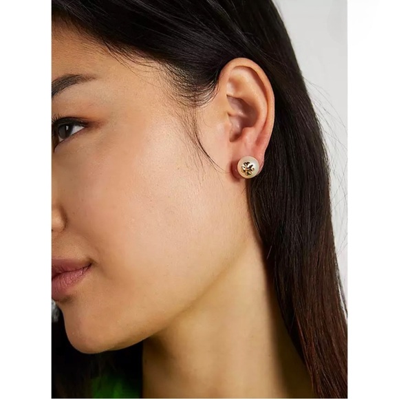 KATE SPADE • Pearls On Pearls Stud Earrings - Picture 2 of 6